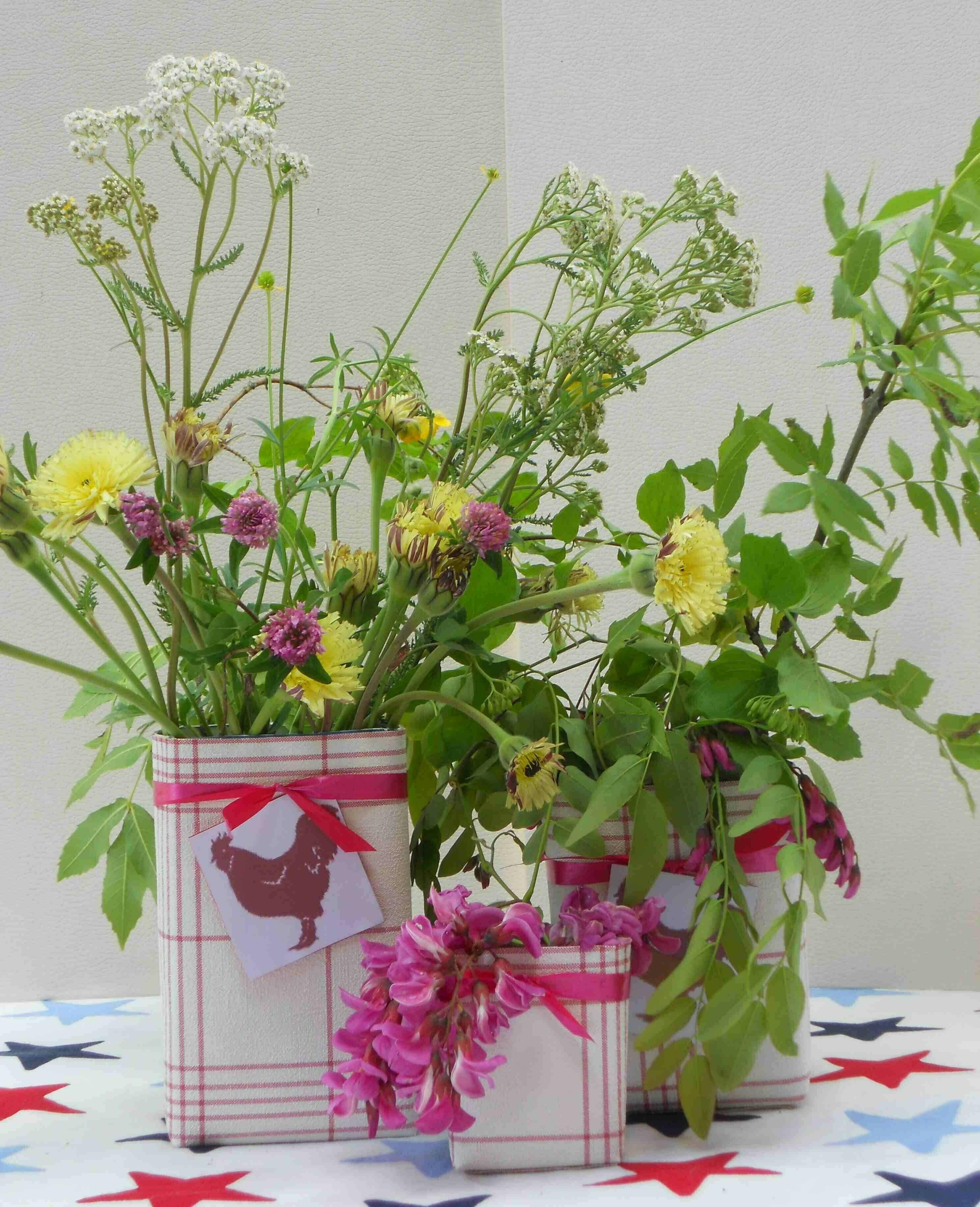 A Makeshift Vase For A Spring Bouquet · How To Make A Bouquet