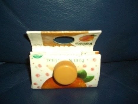 .  Make a carton purse in under 15 minutes using glue and carton. Version posted by LILY  . Difficulty: Easy. Cost: Absolutley free.