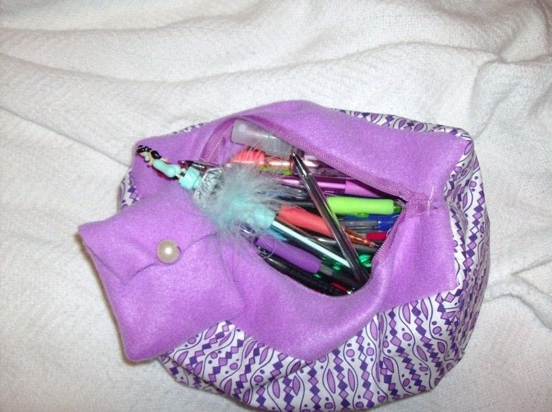 Customized Pencil Bag · How To Make A Pouch, Purse Or Wallet · Sewing