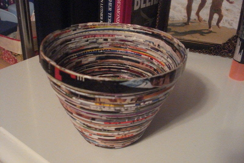 Recycled Paper Bowls · A Magazine Bowl · Papercraft on Cut Out + Keep