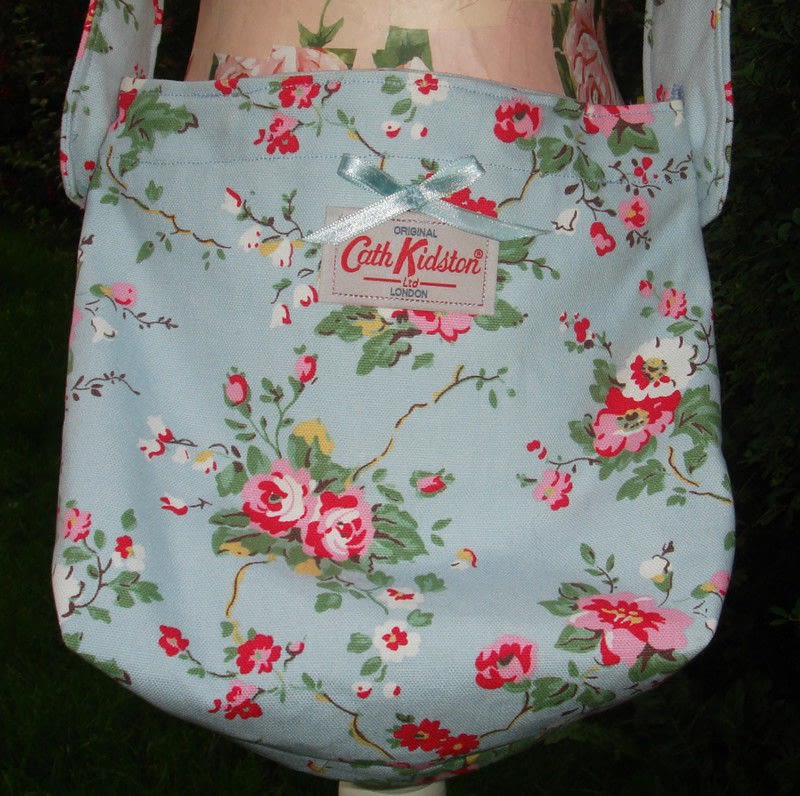 Cath Kidston Bag · Extract from Sew! by Cath Kidston · A Shoulder Bag
