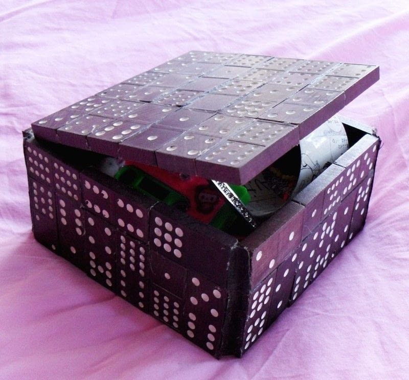 Domino Box · A Recycled Box · Construction on Cut Out + Keep · Creation