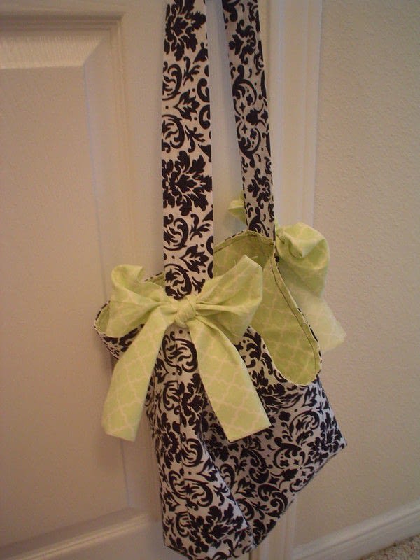 Diy Reversible Tote Bag · A Reversible Tote · Sewing on Cut Out + Keep