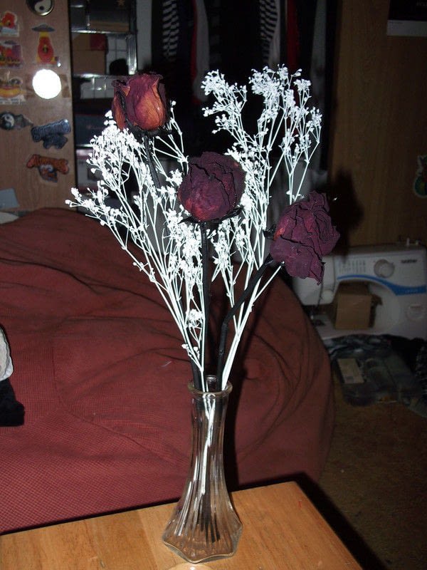 Dead Flowers · A Bouquet · Decorating and Gardening on Cut Out + Keep