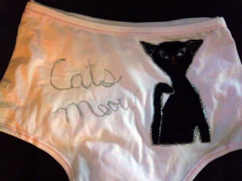 Vintage 50's Cat Inspired Panties · How To Make A Pair Of Panties · Art on Cut Out + Keep