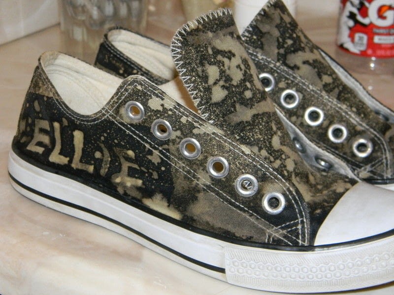 bleaching canvas shoes