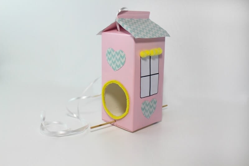 Diy Bird Feeder Made Of Milk Carton How To Make An Outdoor