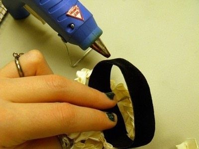 How to make a cuff earring. Gift Bow Cuff Bracelet - Step 11