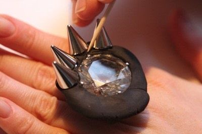 How to make a ring. Spiked Crystal Ring - Step 8