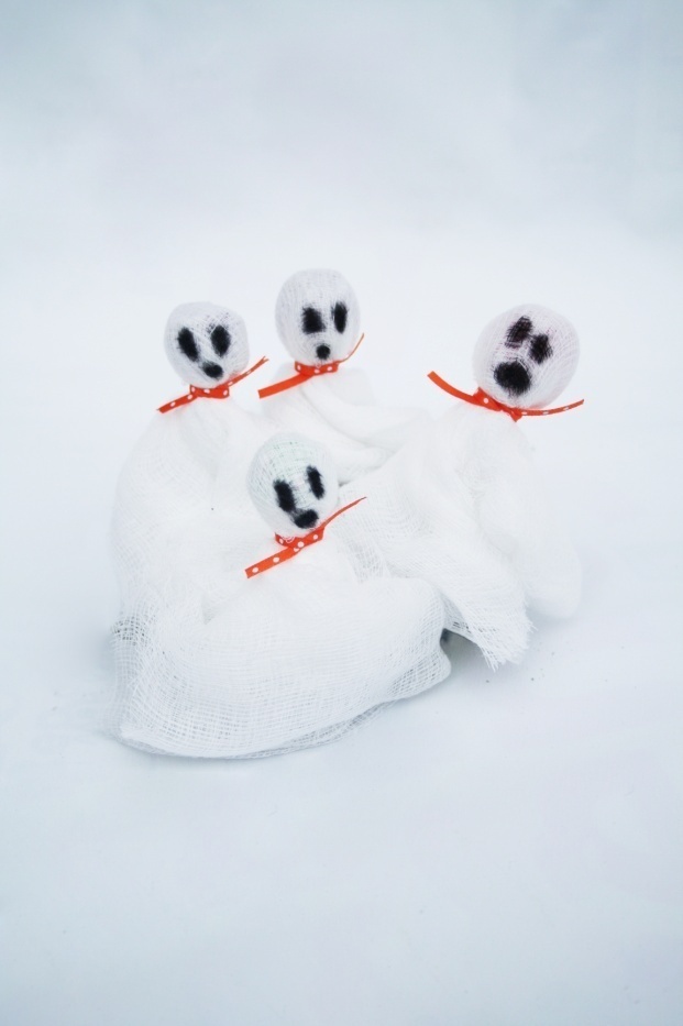 Quick Easy Halloween Crafts For Kids Dum Dum Pop Ghosts And