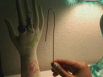 How to make a trebel clef wire ring. Treble Clef Ring  - Step 2