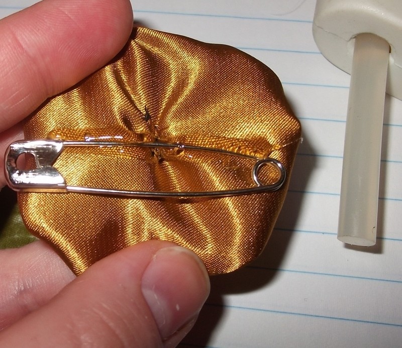 Safety Pin Badge · How To Make A Safety Pin Brooch · Jewelry on Cut Out